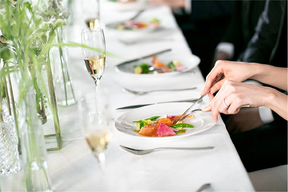 会食付きフォトウェディングの魅力